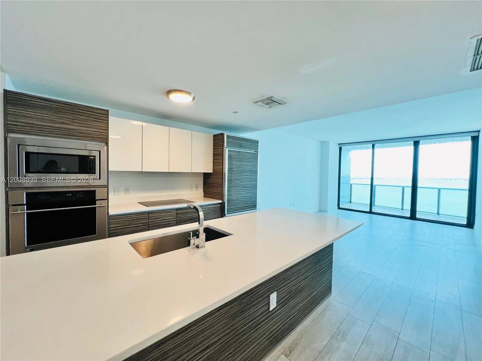 460 NE 28th Street #1206
