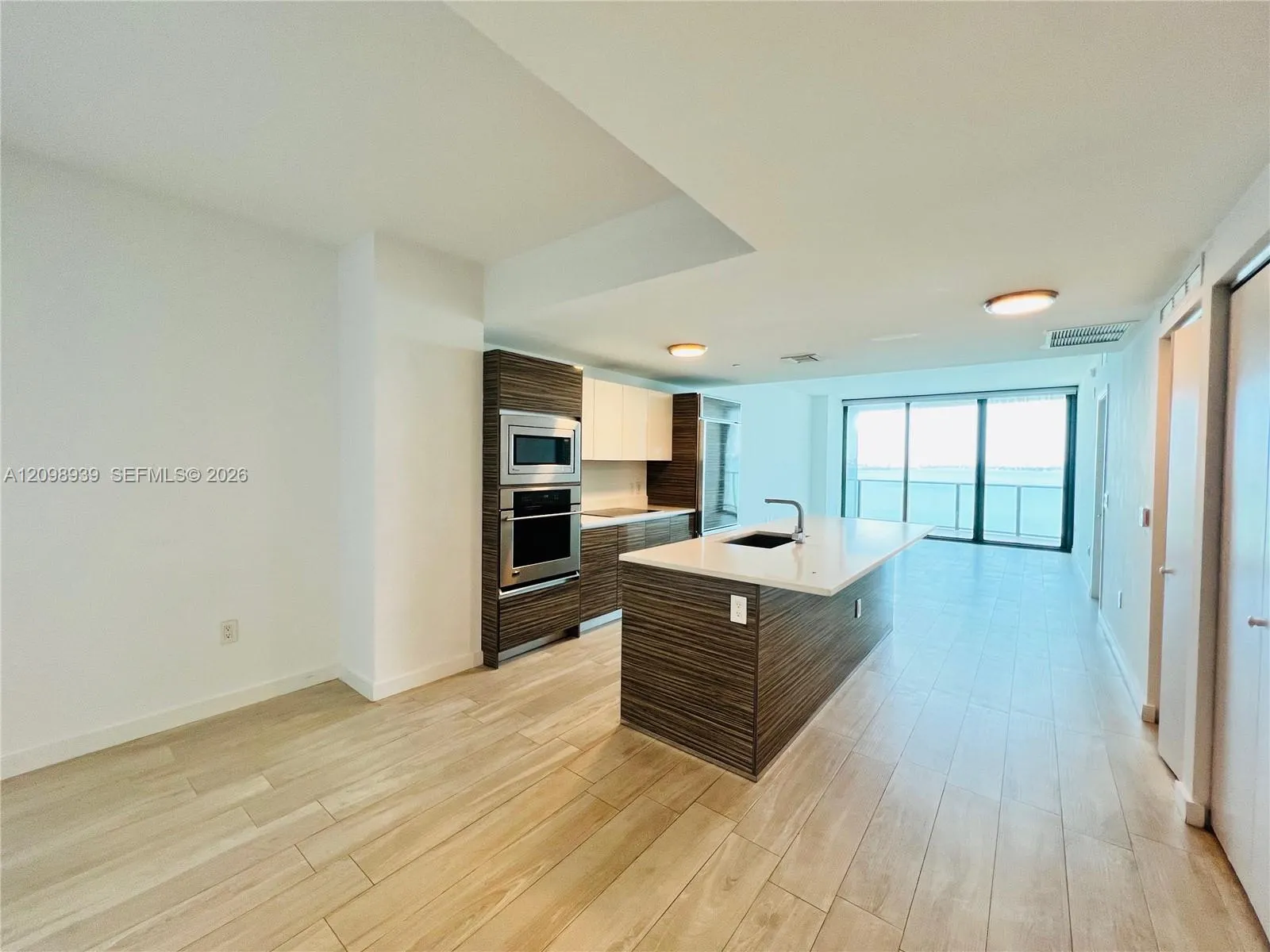 460 NE 28th Street #1206