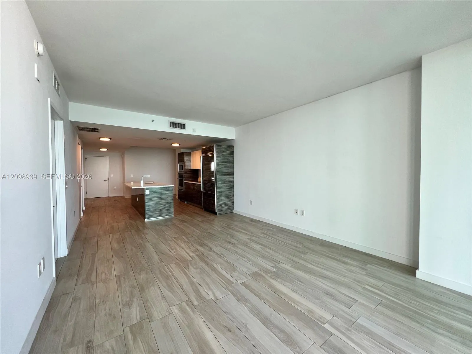 460 NE 28th Street #1206
