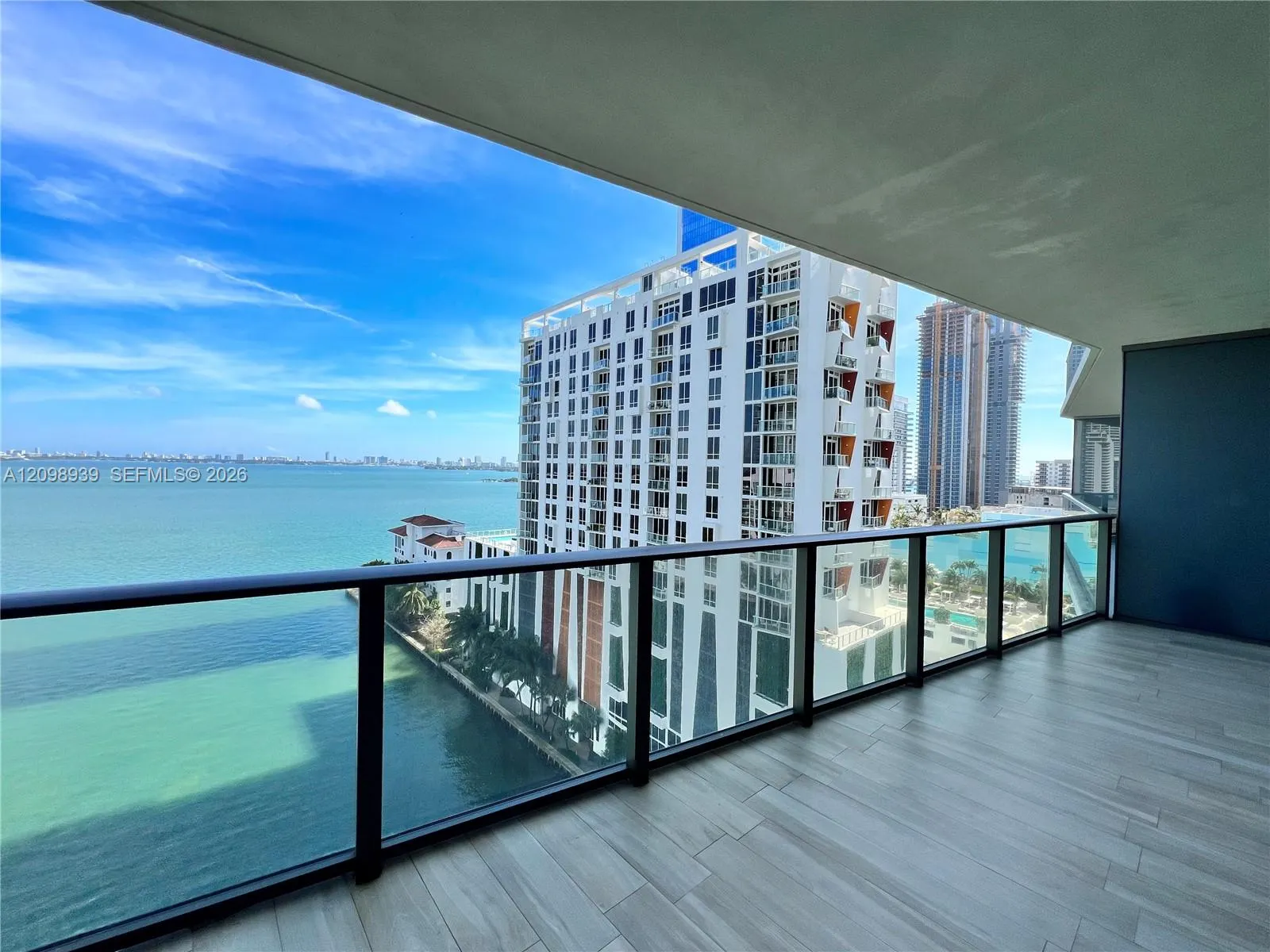 460 NE 28th Street #1206