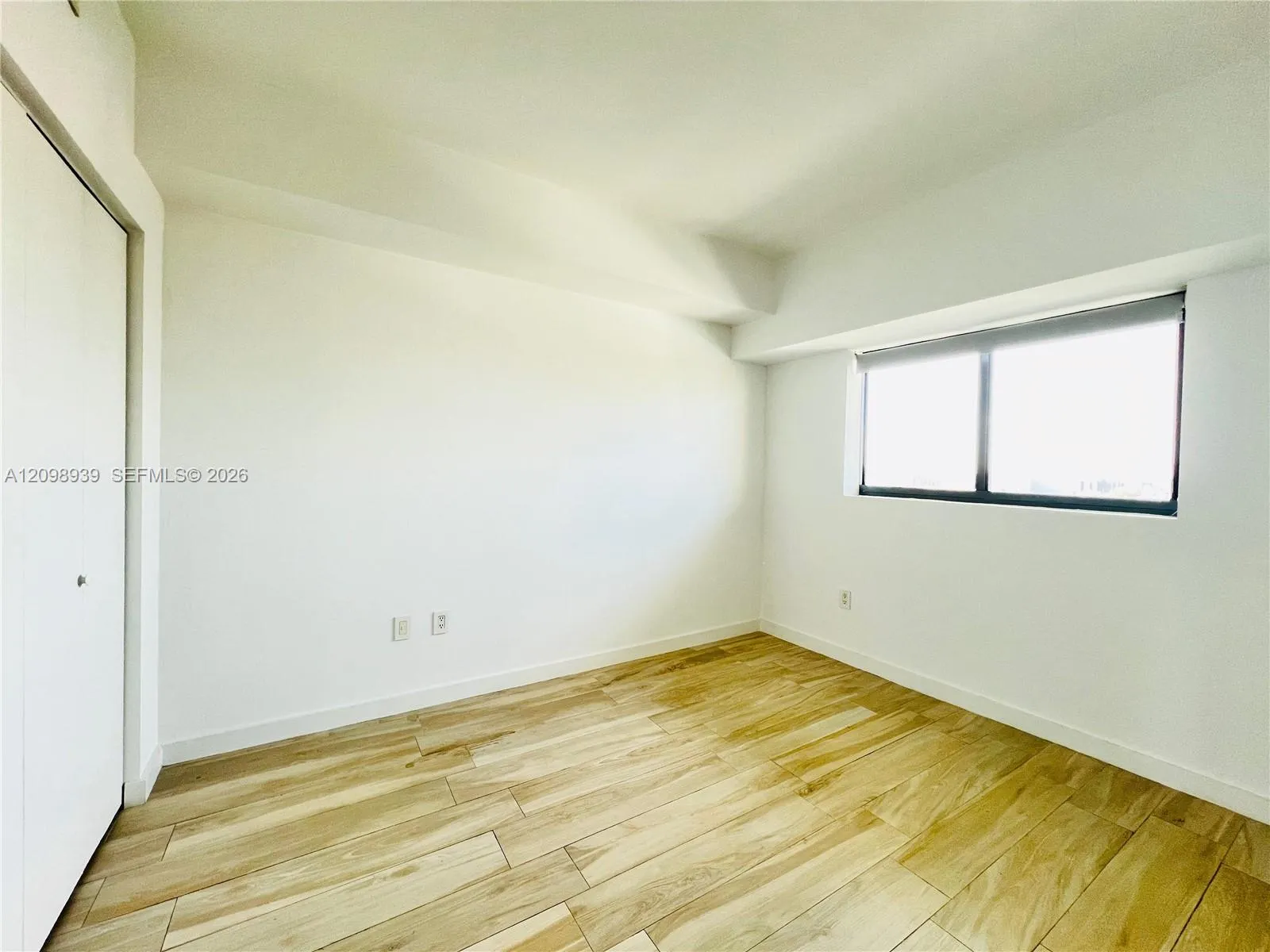 460 NE 28th Street #1206