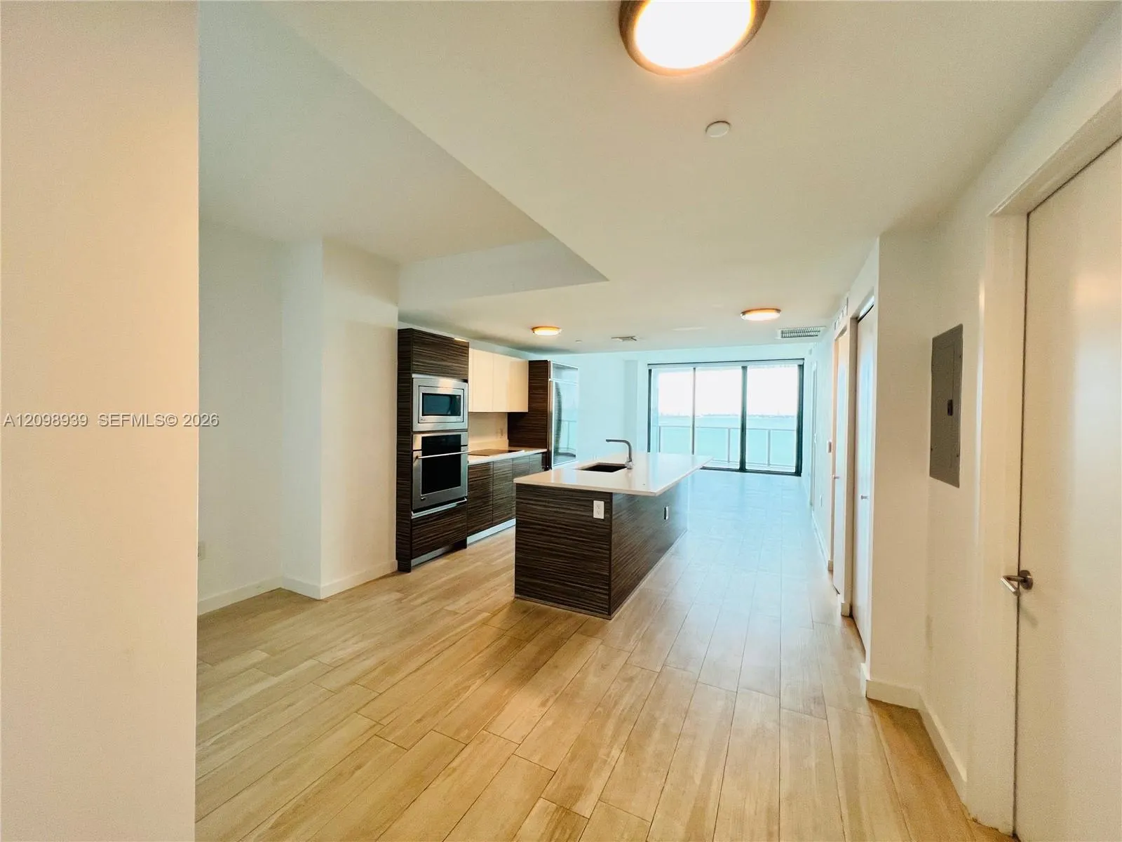 460 NE 28th Street #1206