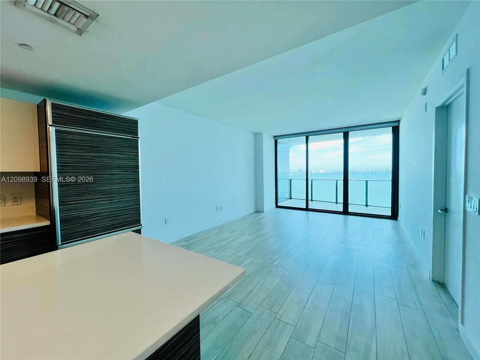 460 NE 28th Street #1206