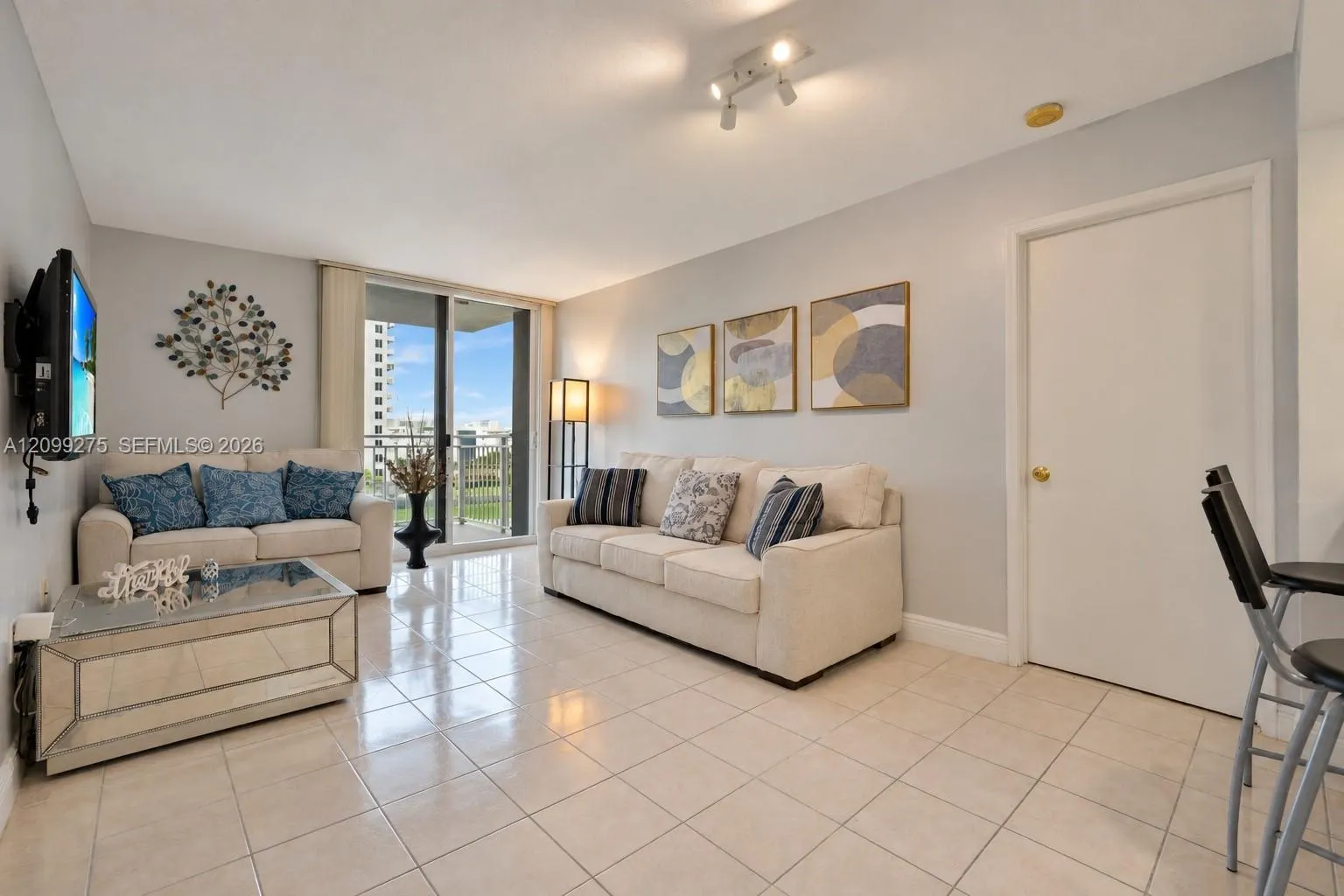 800 N Miami Avenue #E-902
