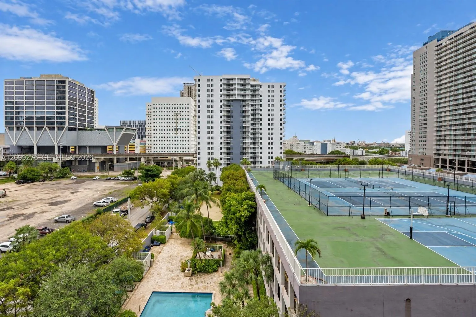 800 N Miami Avenue #E-902