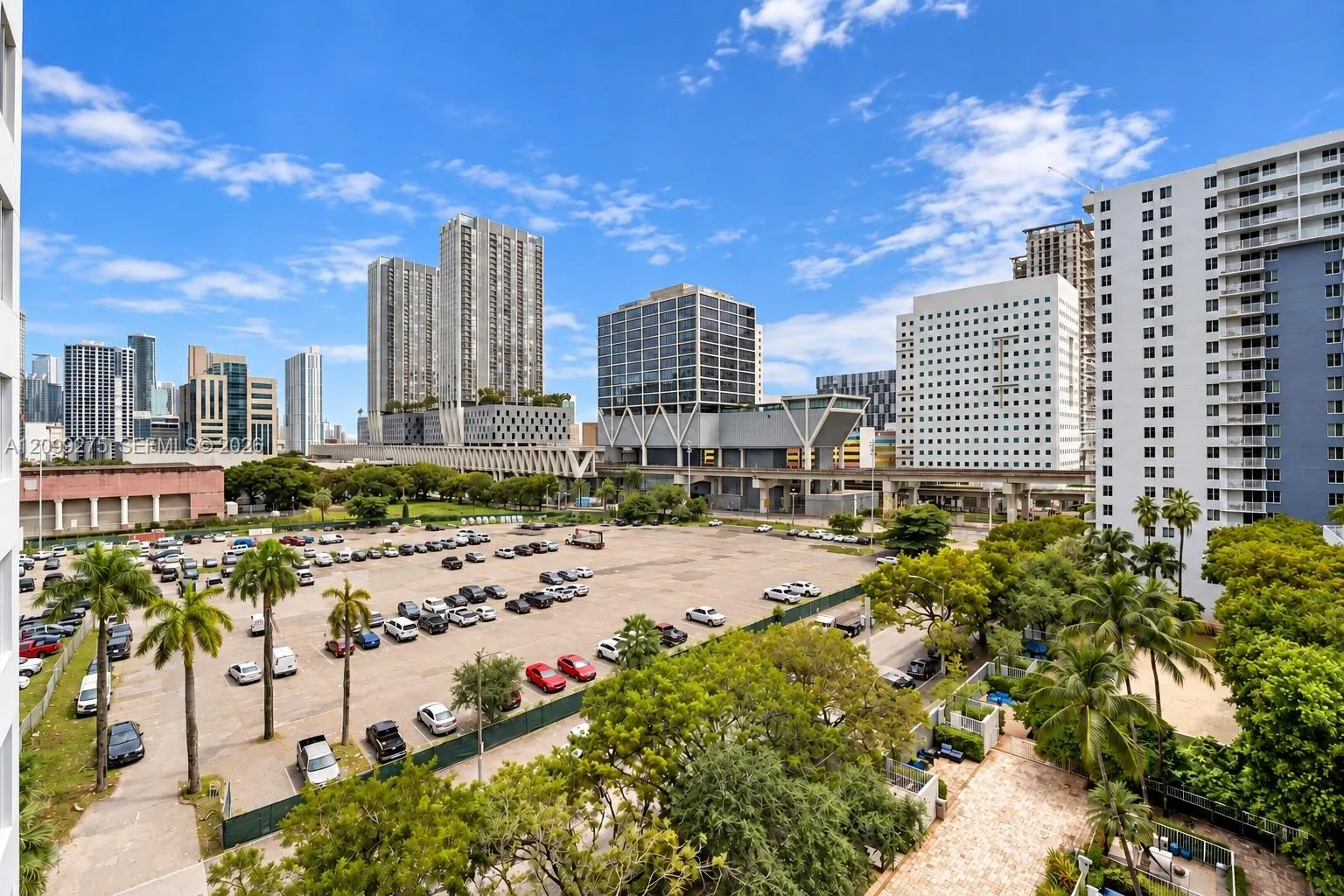 800 N Miami Avenue #E-902