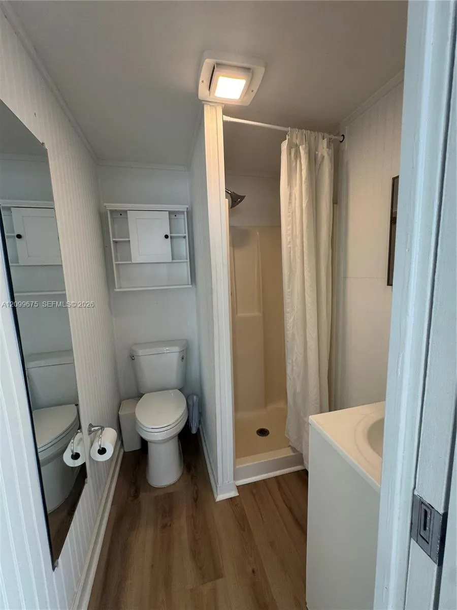 914 N Ocean Breeze #1