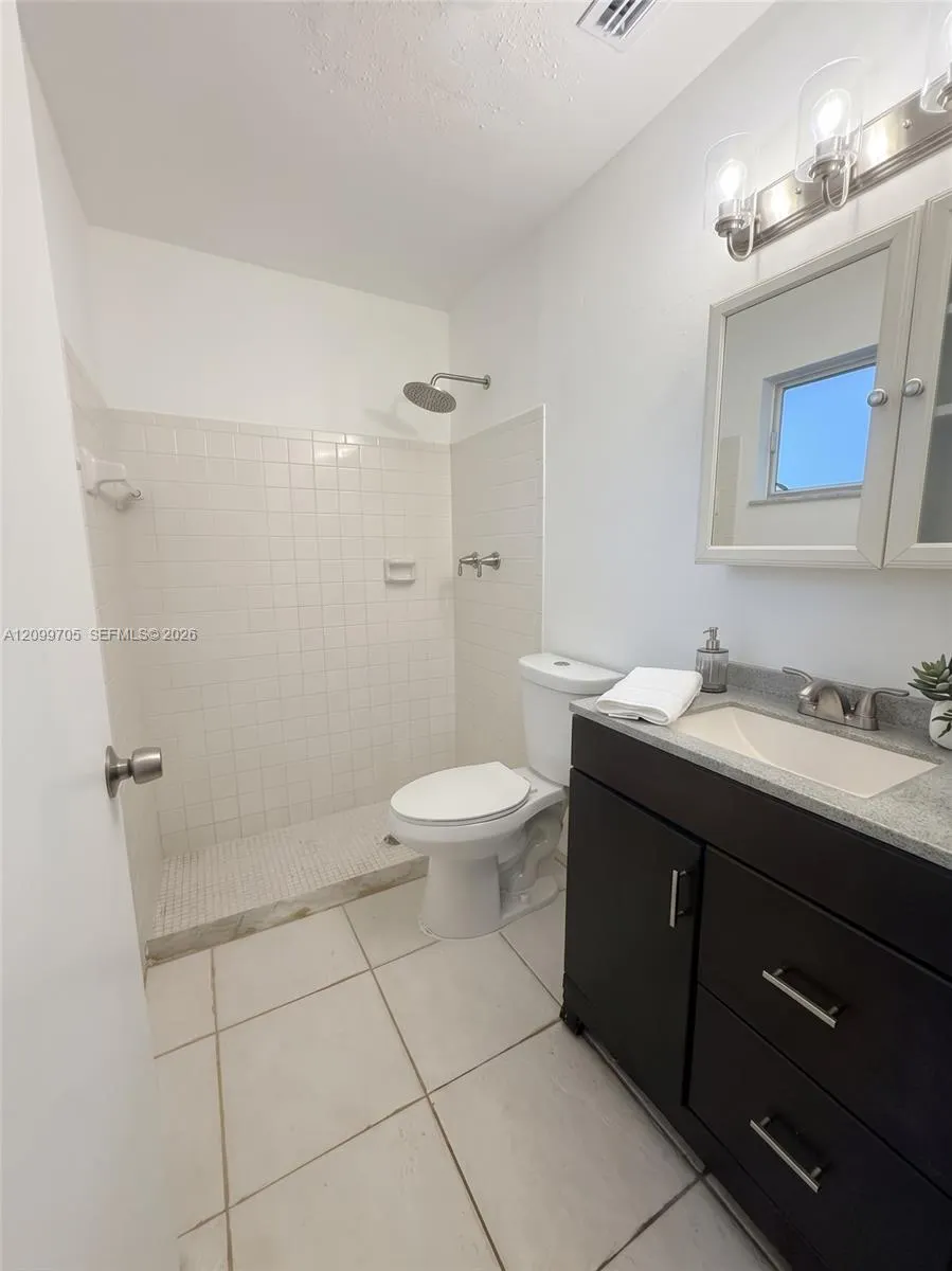 731 SW 24th Street SW #5