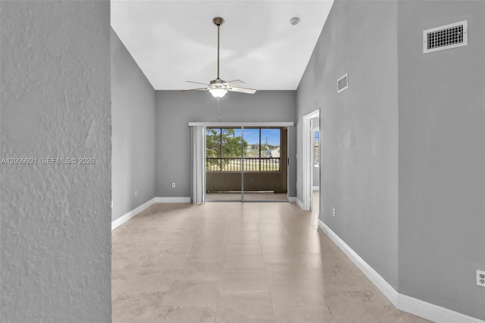 2881 N Oakland Forest Drive #307