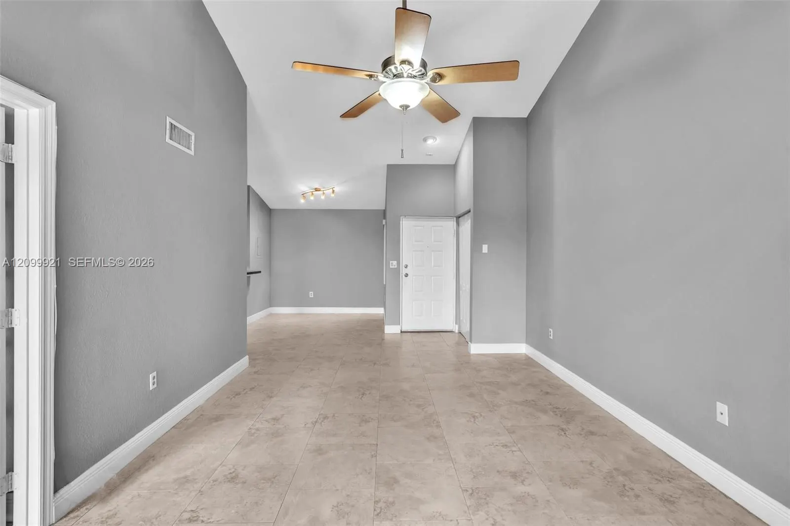 2881 N Oakland Forest Drive #307