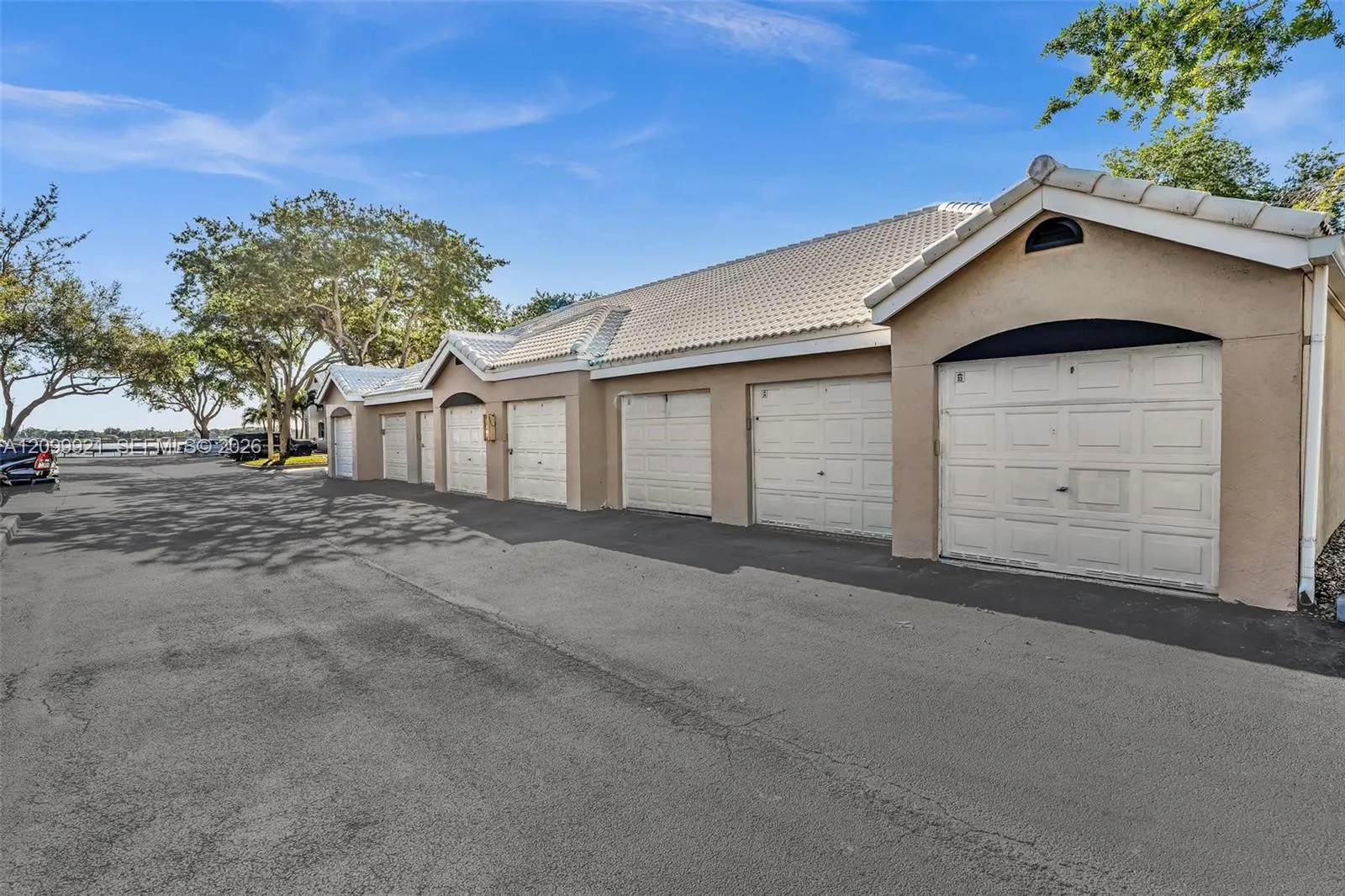 2881 N Oakland Forest Drive #307