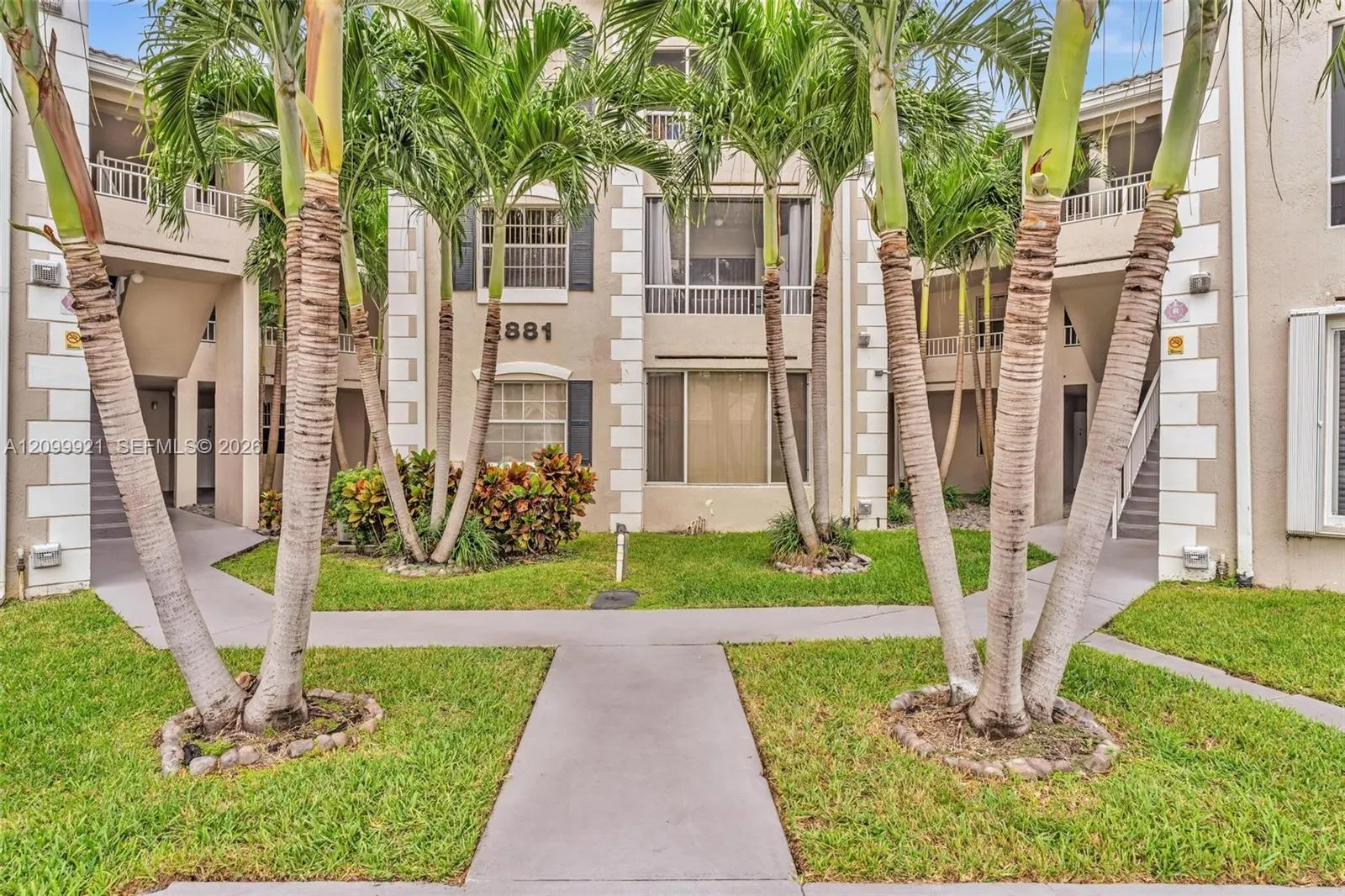 2881 N Oakland Forest Drive #307
