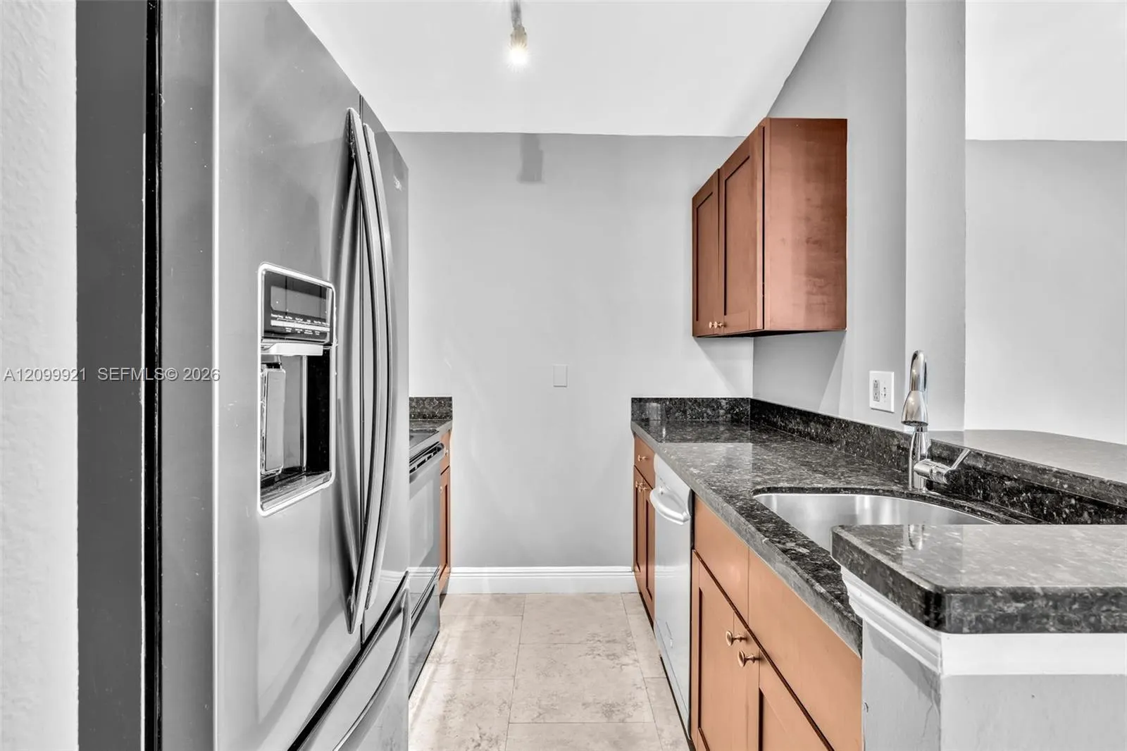 2881 N Oakland Forest Drive #307