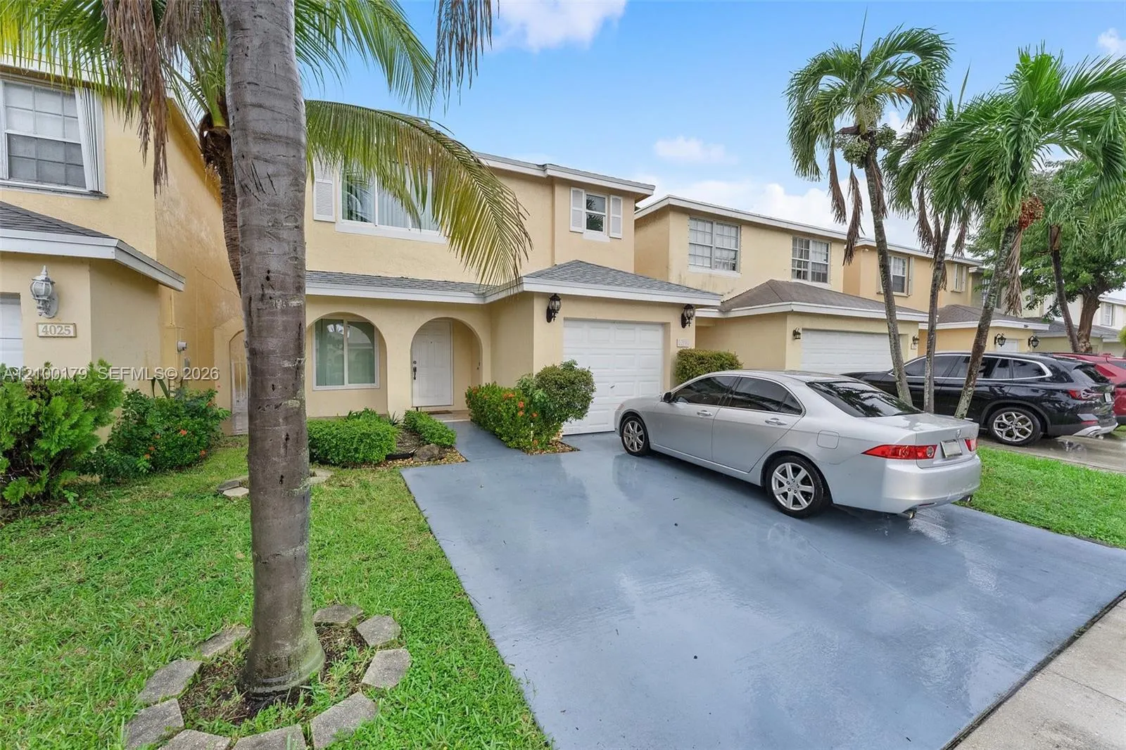 4027 Eastridge Drive