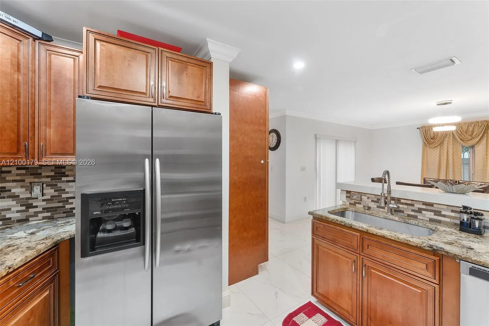 4027 Eastridge Drive