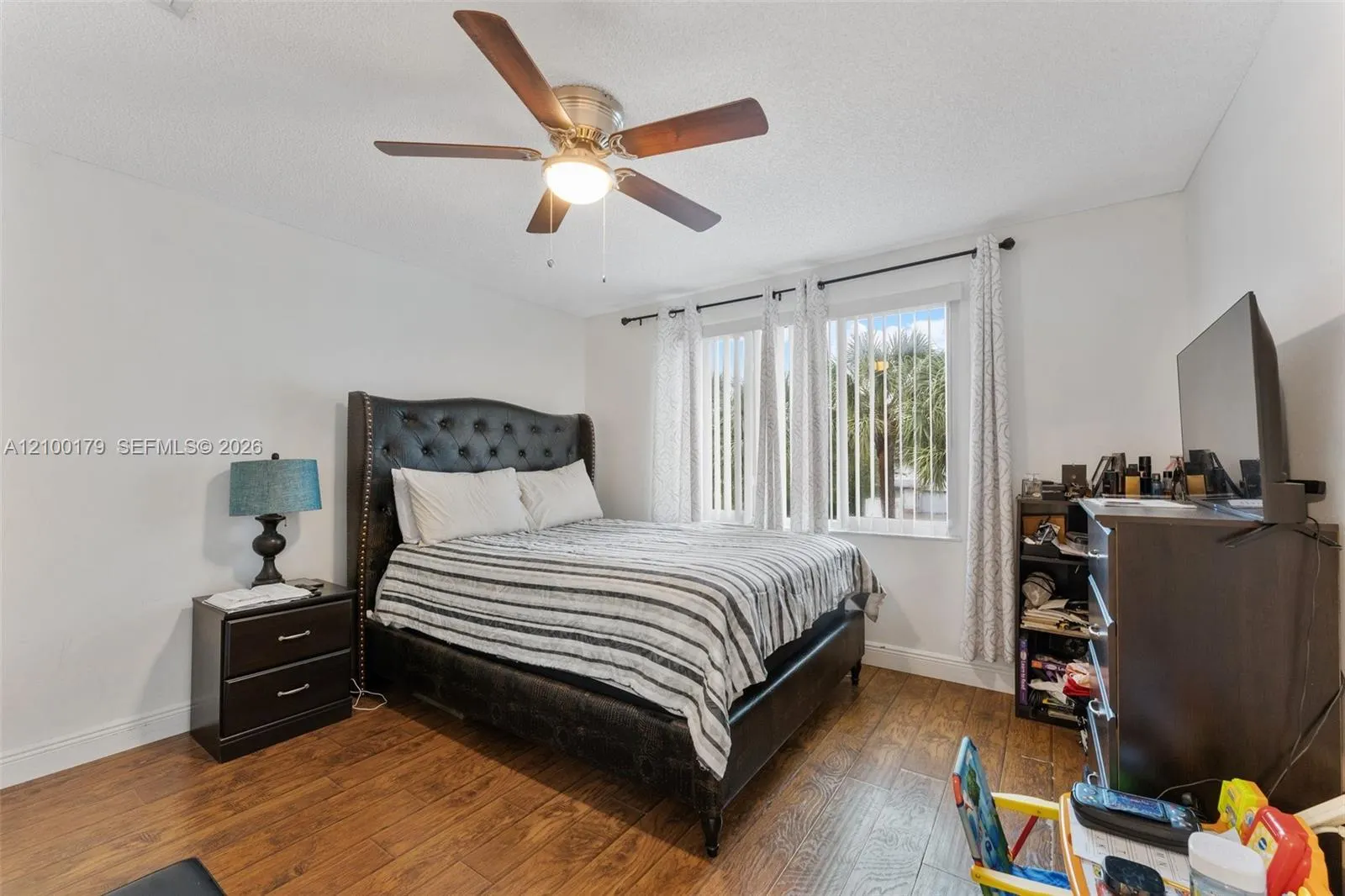 4027 Eastridge Drive