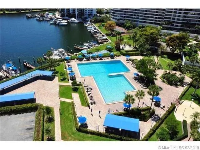 2500 Parkview Drive #517