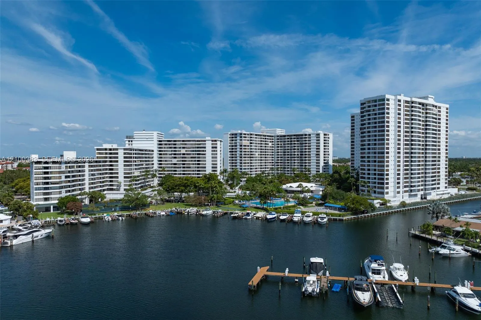 2500 Parkview Drive #517