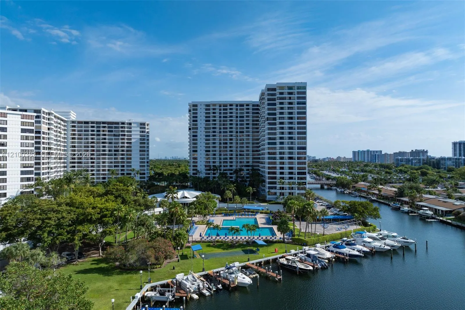 2500 Parkview Drive #517