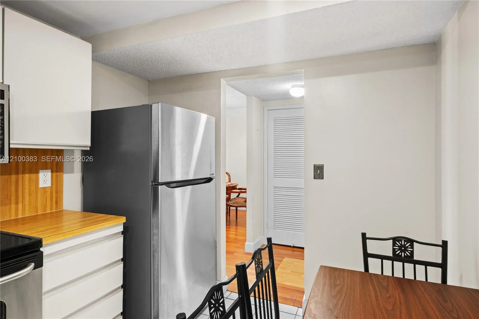 2500 Parkview Drive #517