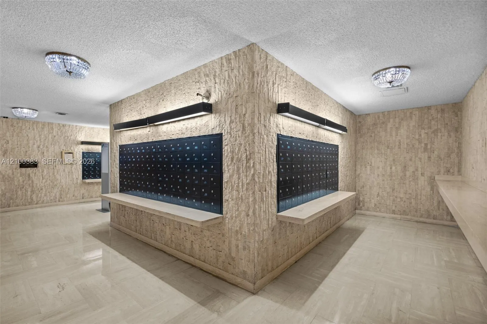 2500 Parkview Drive #517