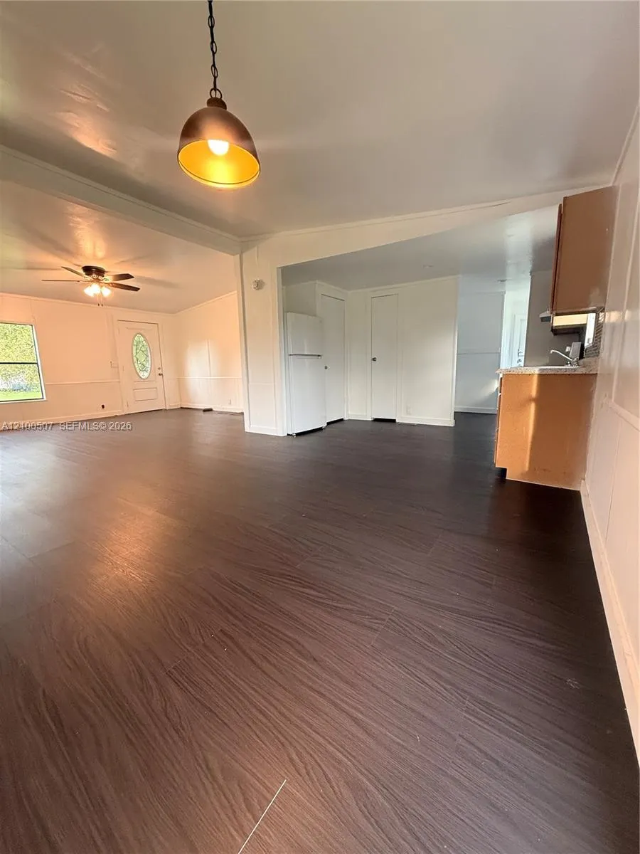428 Ave D