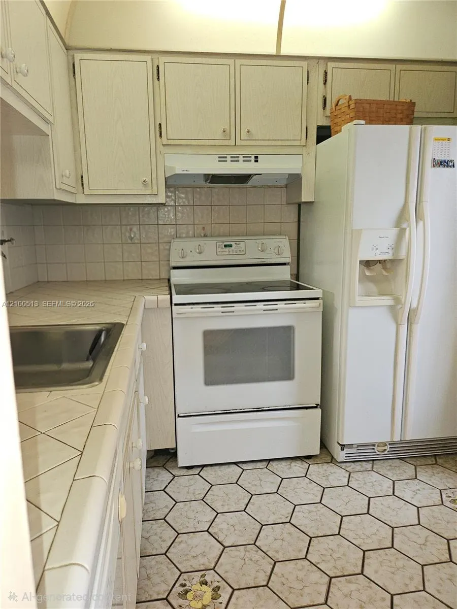 5121 W Oakland Park Boulevard #211