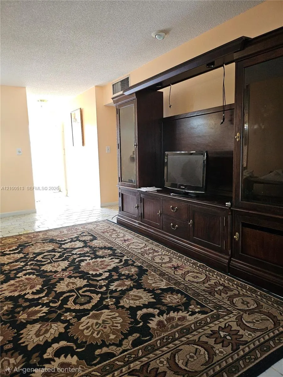 5121 W Oakland Park Boulevard #211
