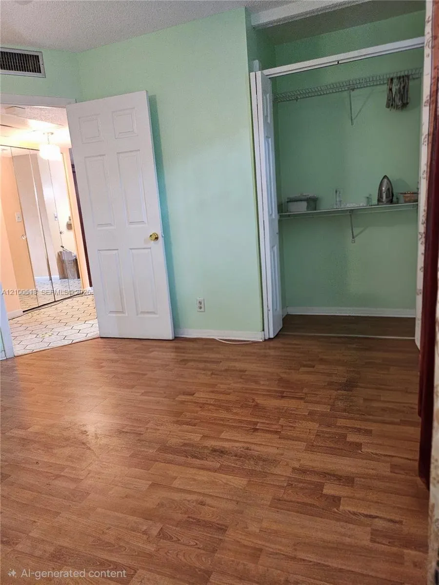 5121 W Oakland Park Boulevard #211