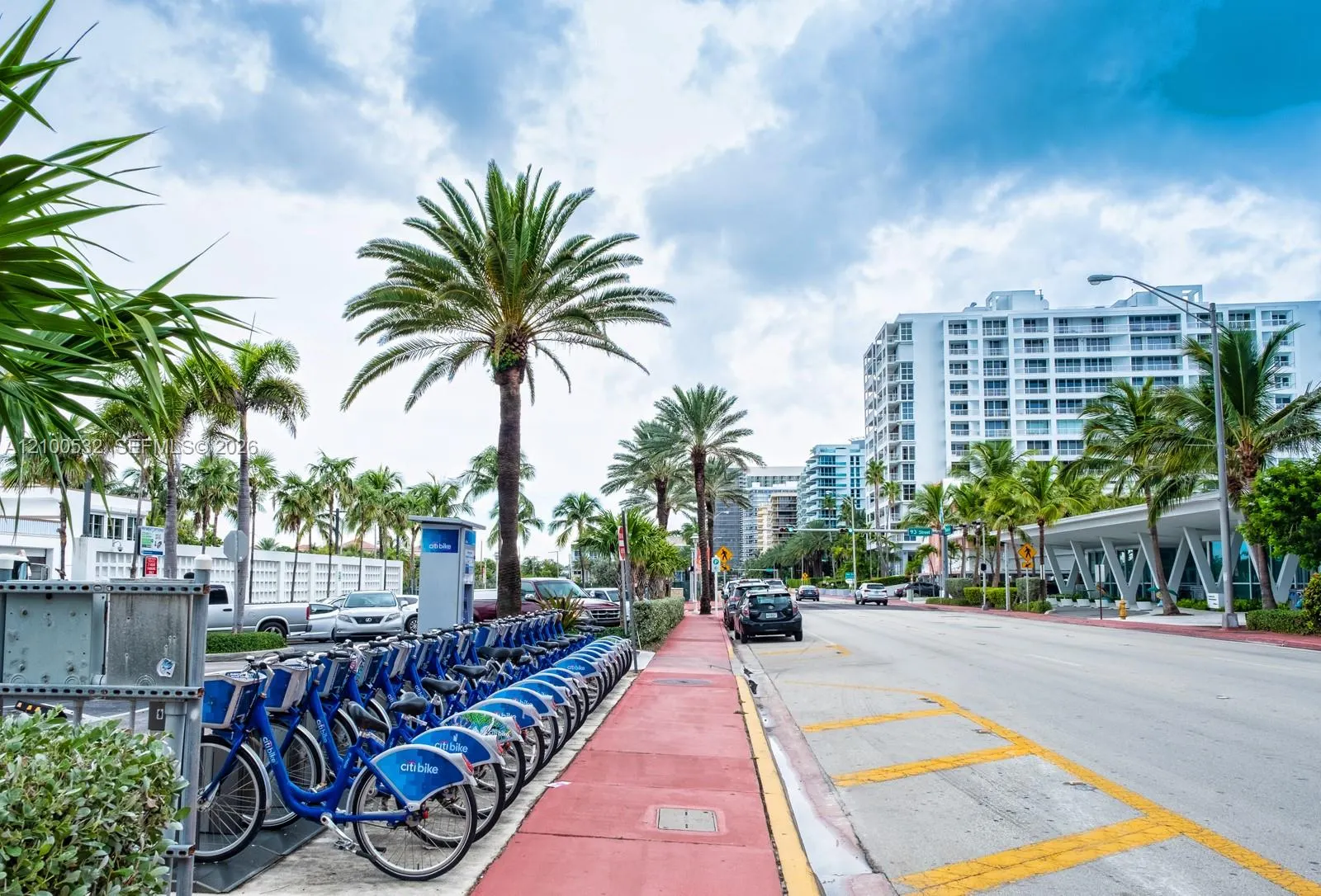 9273 Collins Avenue #912