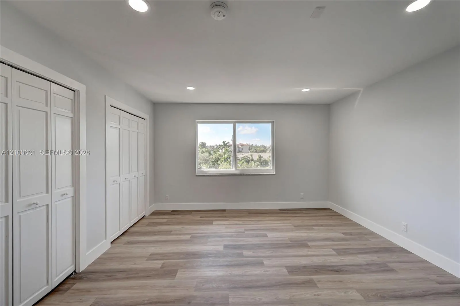 505 NE 20th Avenue #211