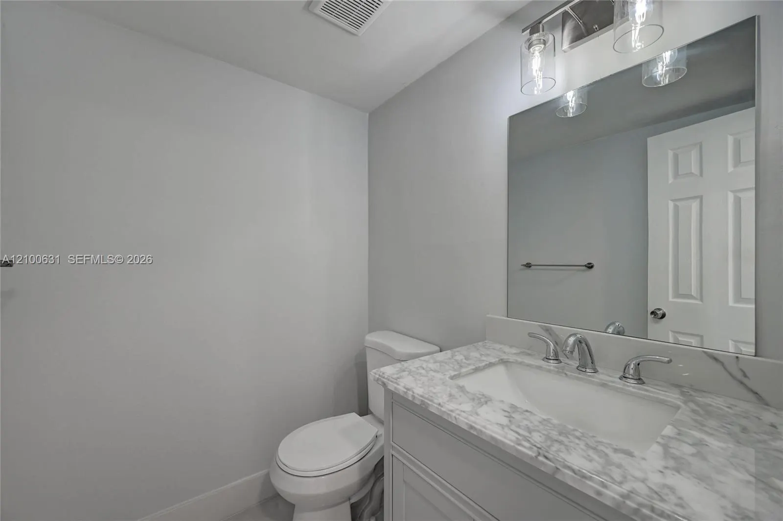 505 NE 20th Avenue #211