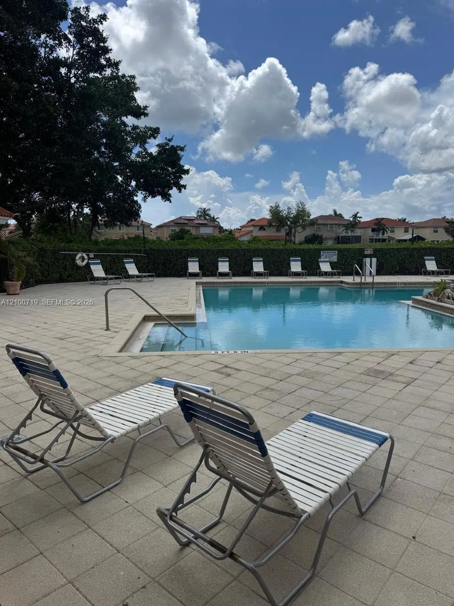 3450 N Pinewalk Drive N #424