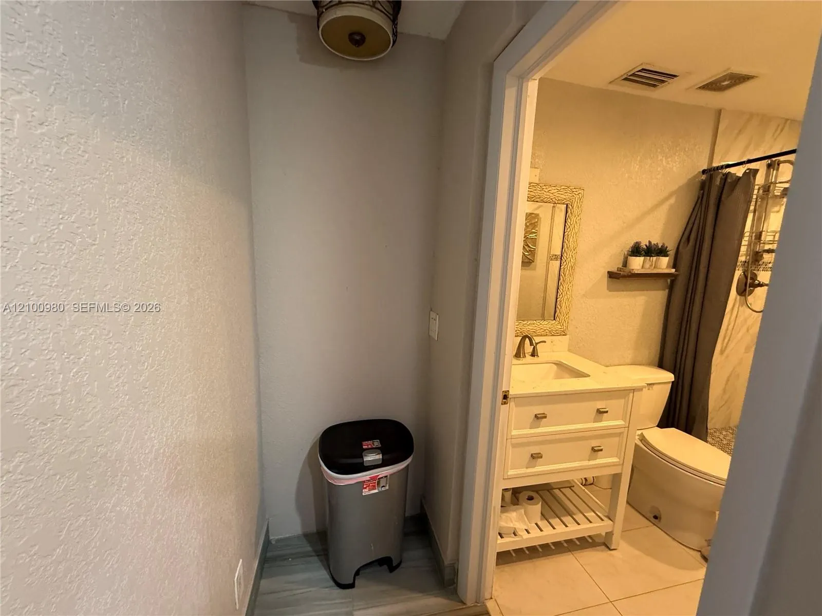387 NW 39th Way