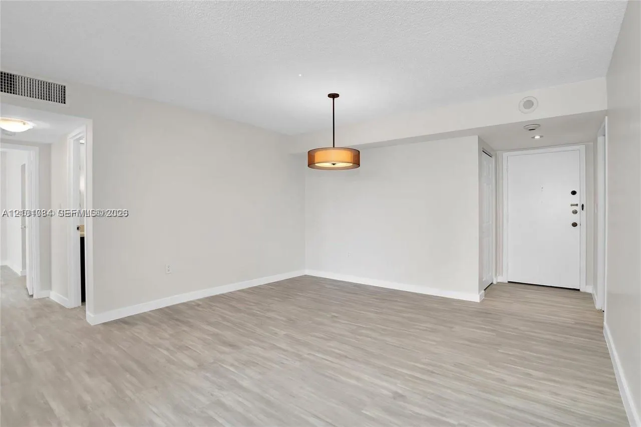 145 SE 25th Road #602