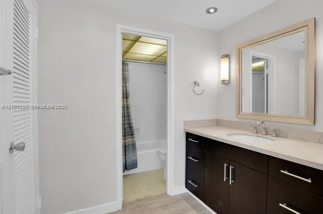 145 SE 25th Road #602