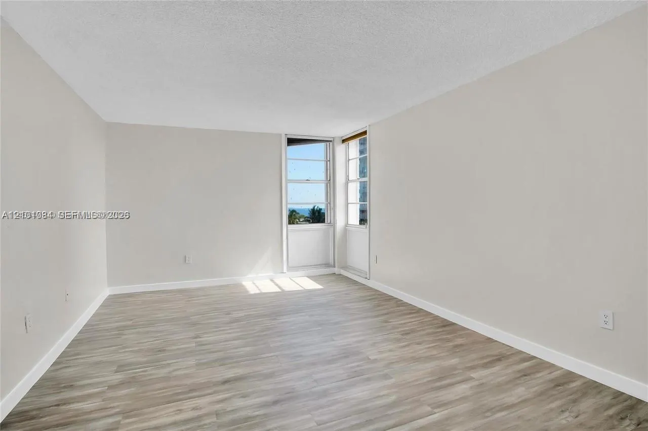 145 SE 25th Road #602