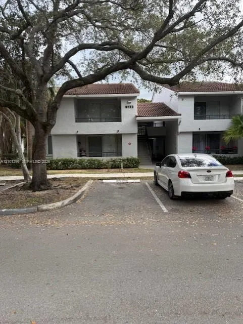 631 Lyons Road #12101