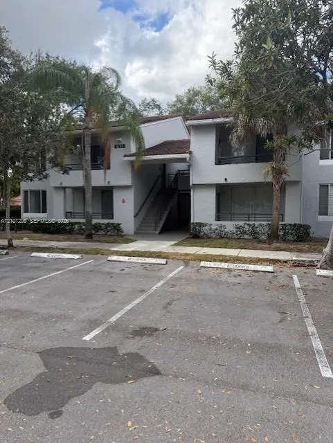 631 Lyons Road #12101