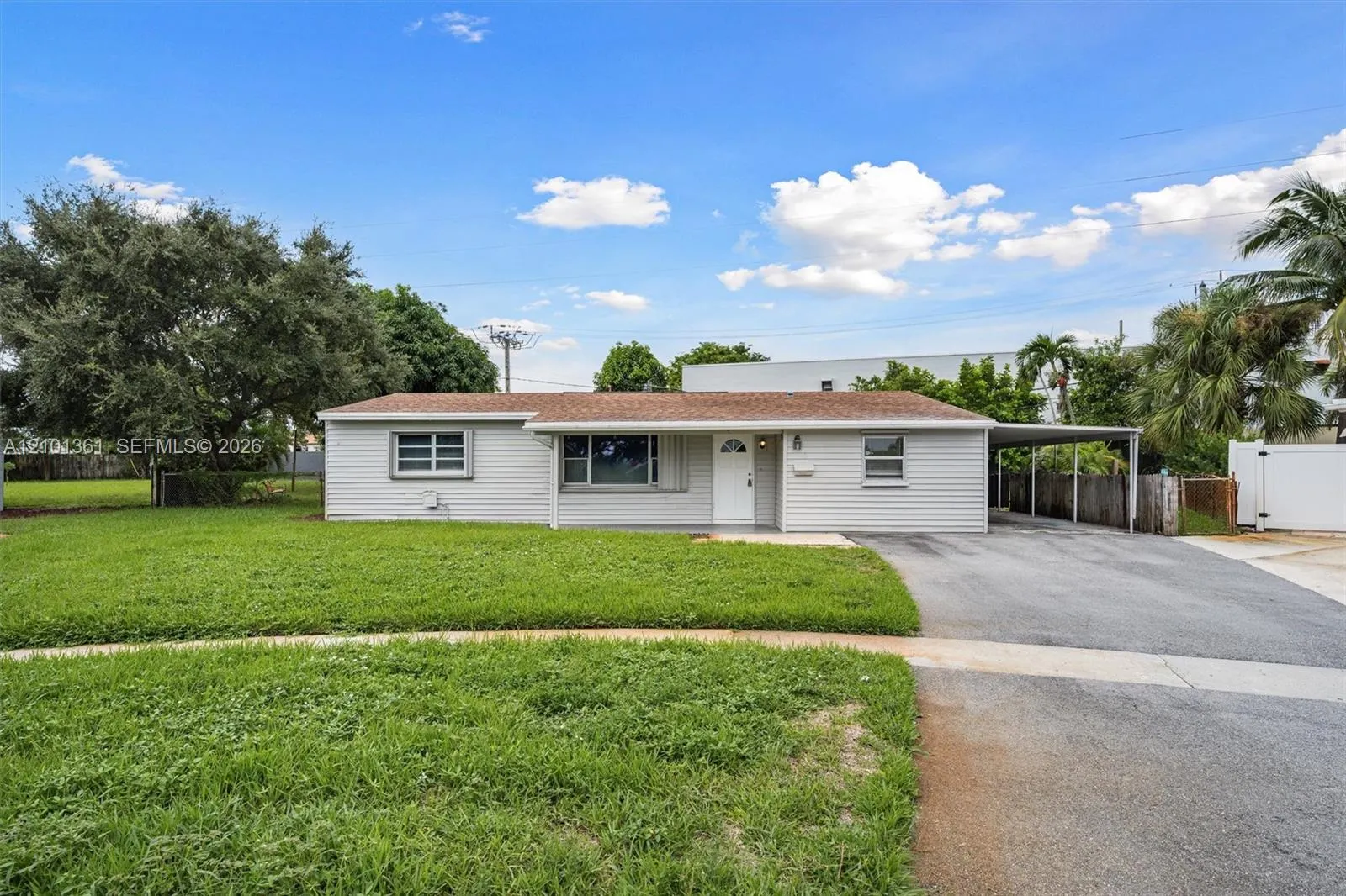 10 SW 11th Street