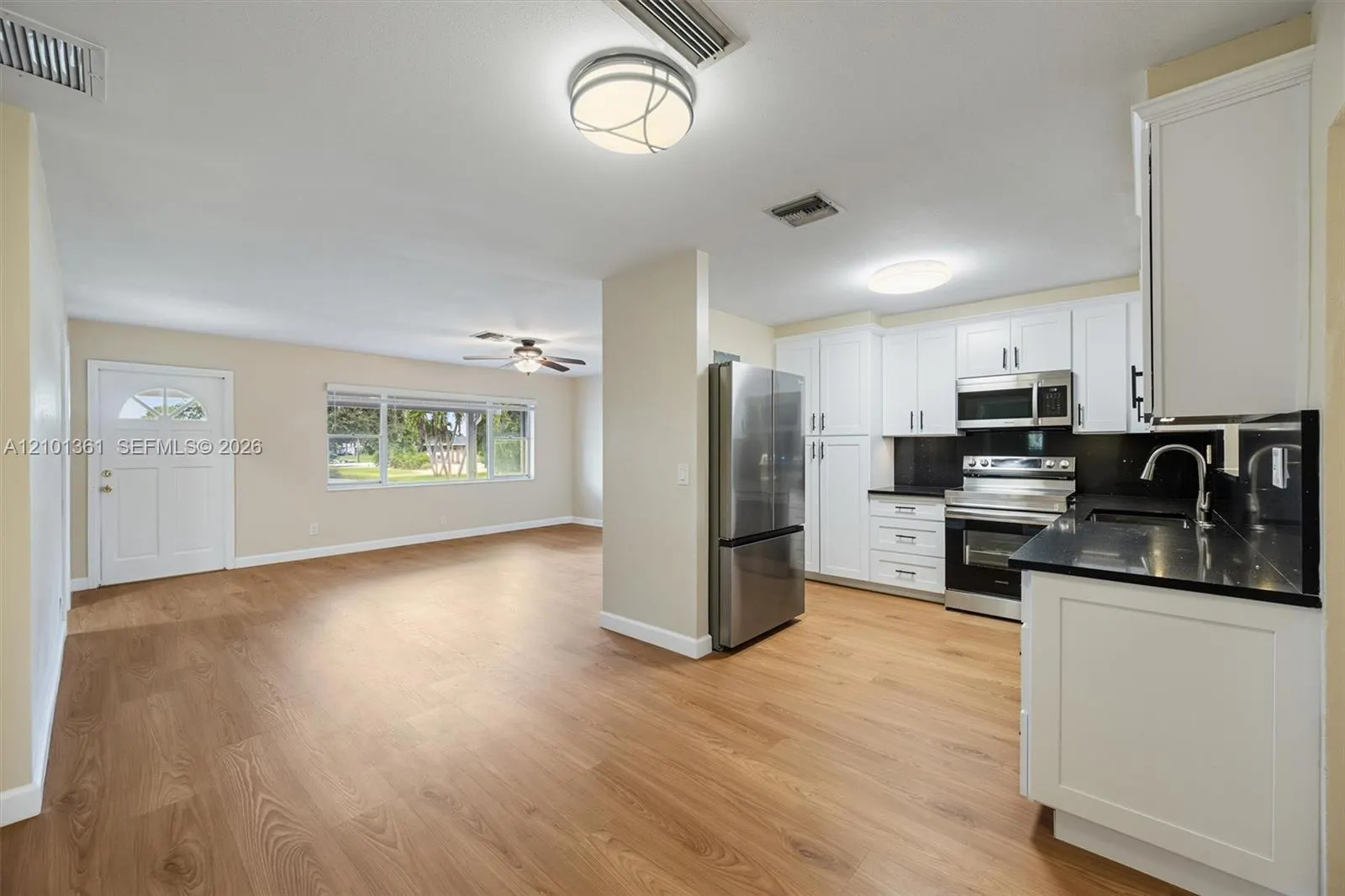 10 SW 11th Street