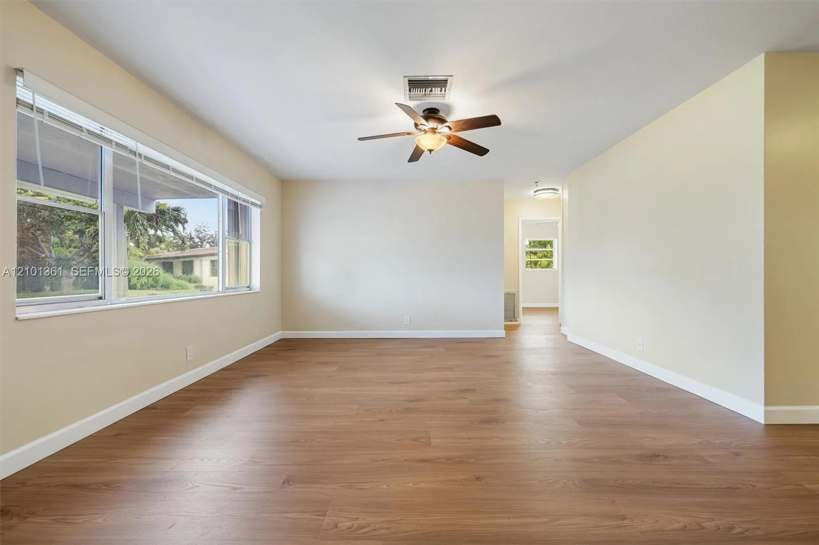 10 SW 11th Street