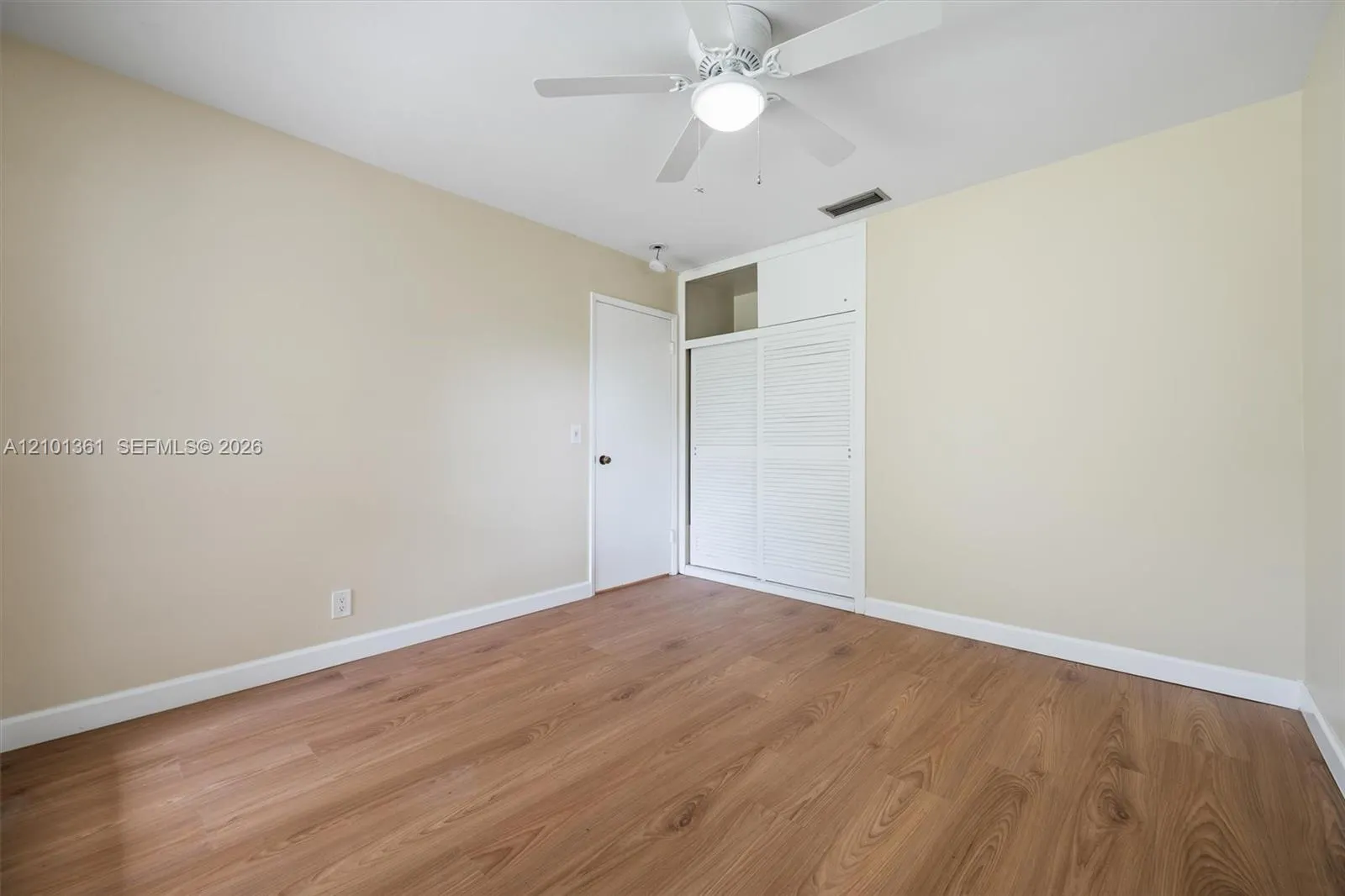 10 SW 11th Street