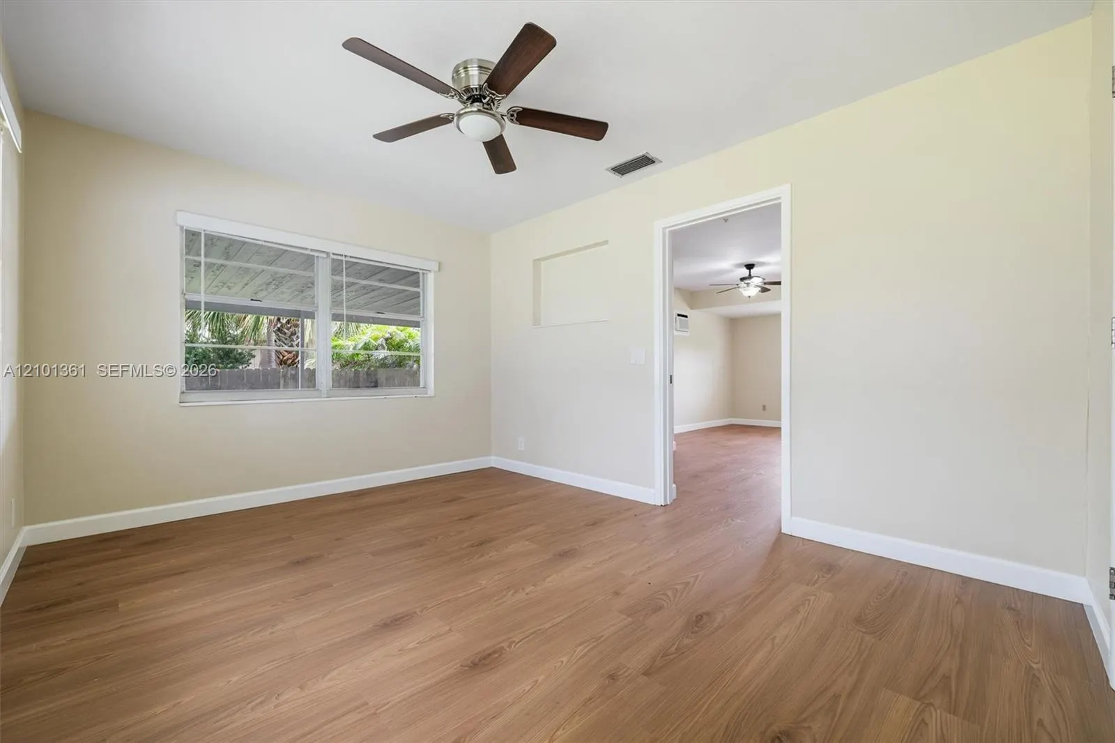 10 SW 11th Street