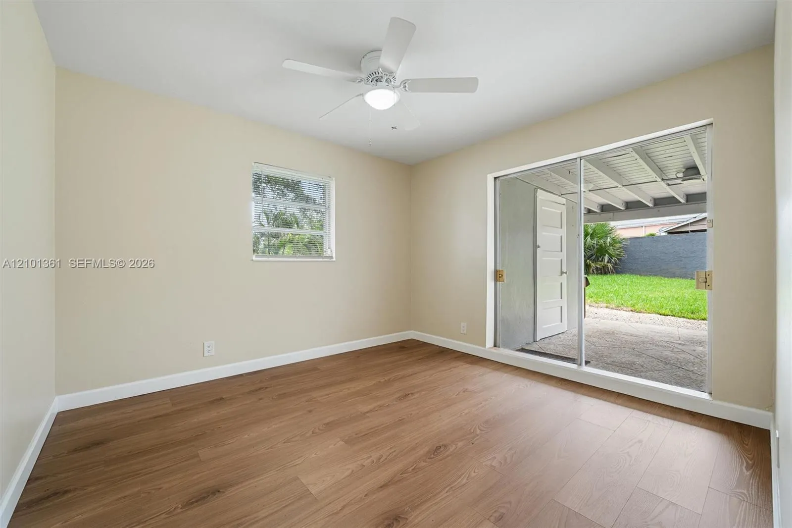 10 SW 11th Street