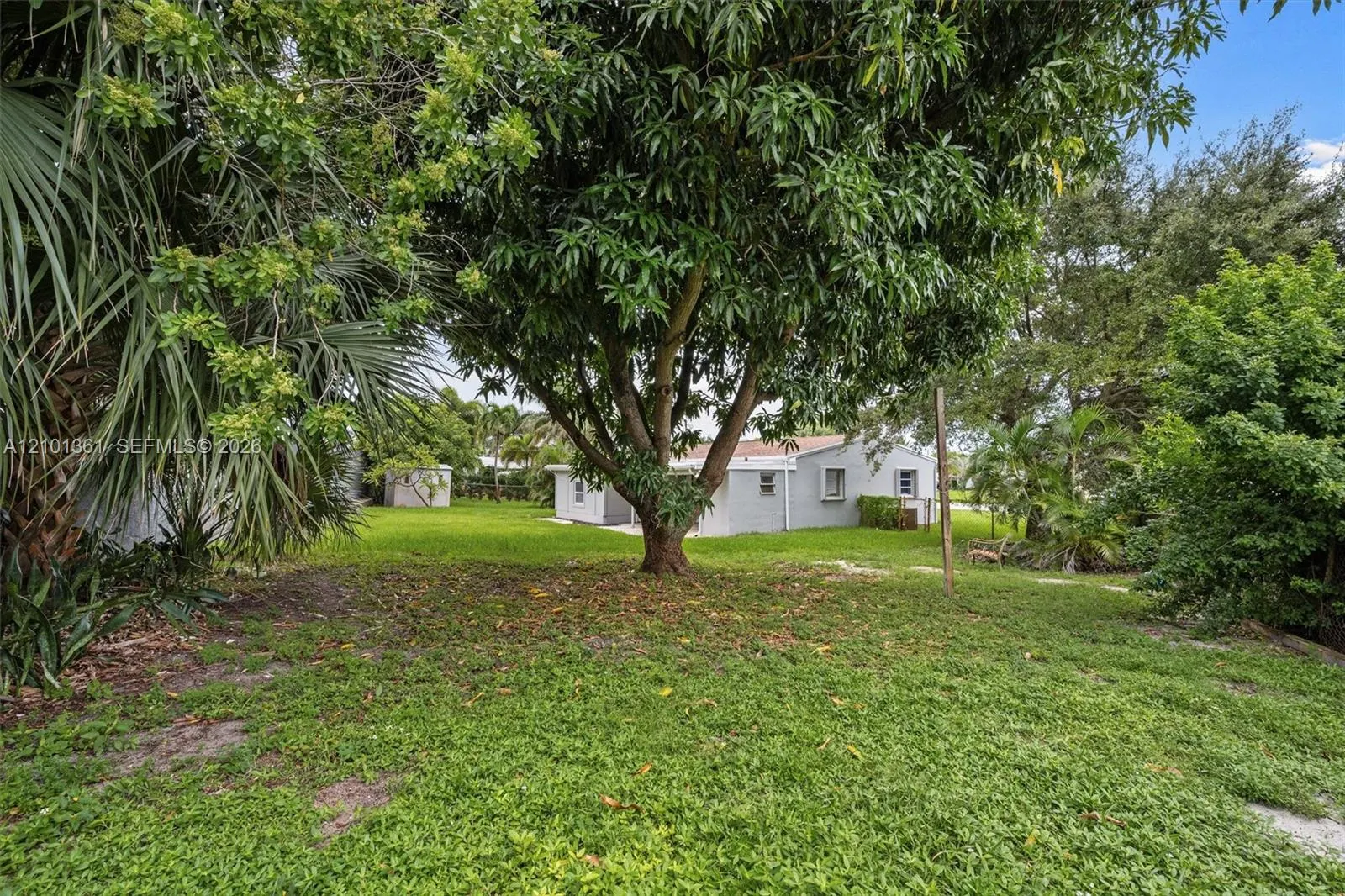 10 SW 11th Street