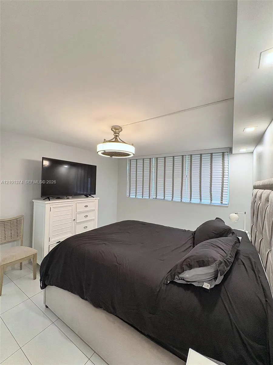 1040 SE 4th Avenue #133