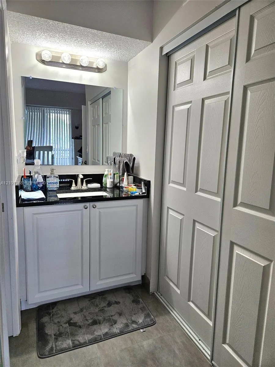 841 Lyons Road #24205