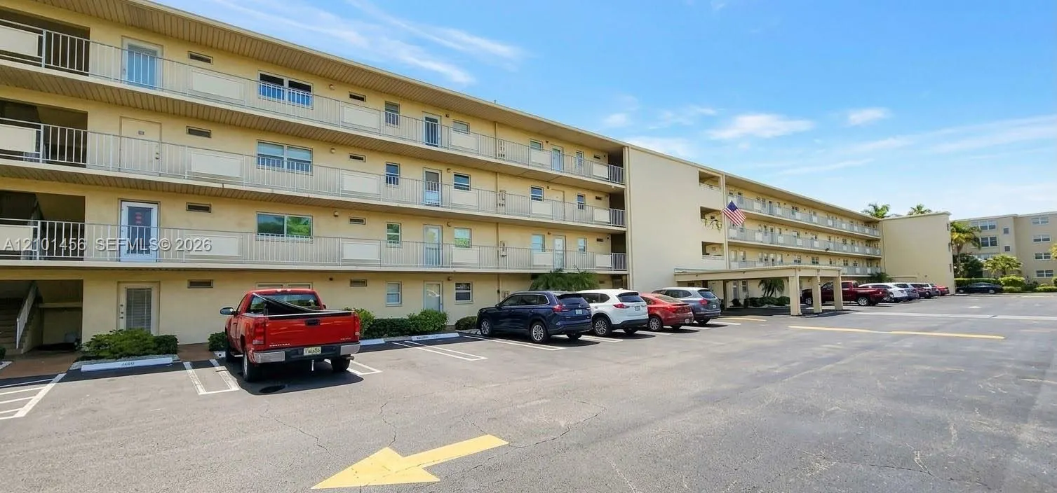 2615 NE 3rd Court #1060