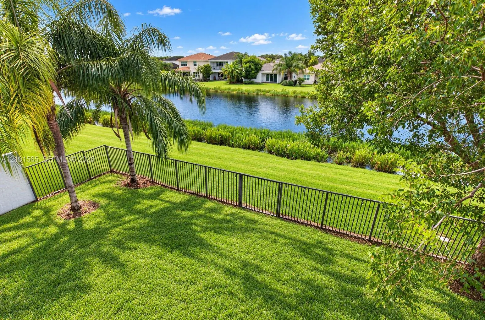 9644 Highland Pointe Pass